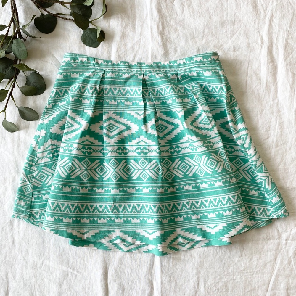 3/$20 🌴 | Have | Turquoise Linen Mini Skirt